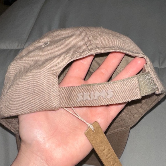 SKIMS Brown Relaxed Cotton Baseball Cap - Picture 2 of 3